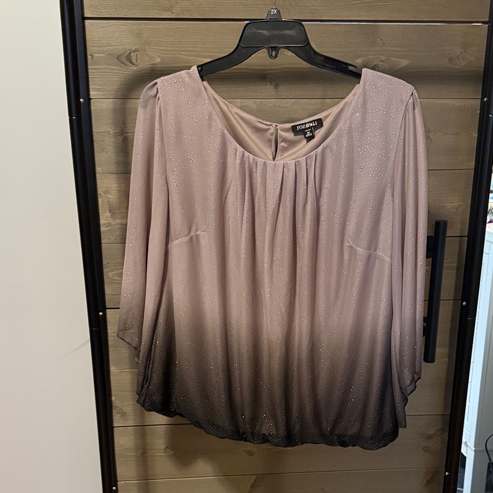 Roz & Ali Women's Ombre Blouse in cream and Black